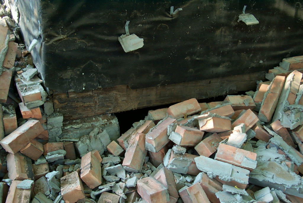 Taken 2001-06-13 15:36:00-07